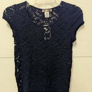 Katie K Blue lace shirt sleeve T-shirt. Size M